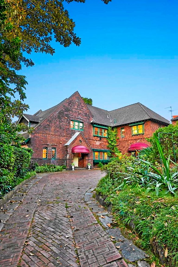 Picture gallery: Abeles mansion sale