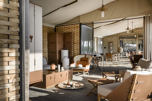 Singita Sabora Tented Camp, Serengeti, Tanzania. 