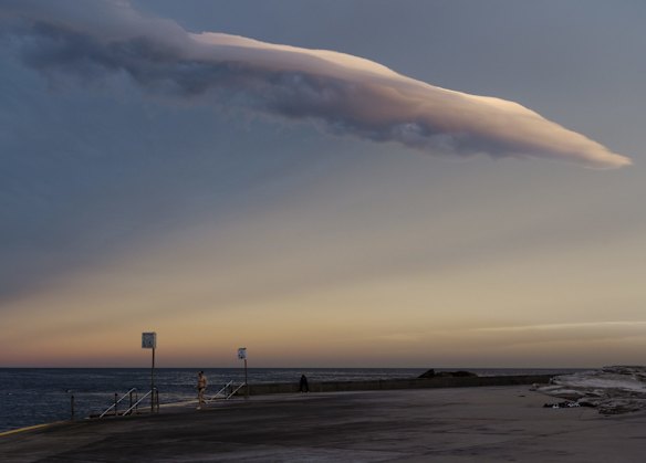 Clovelly Beach reopens for exercise only.
