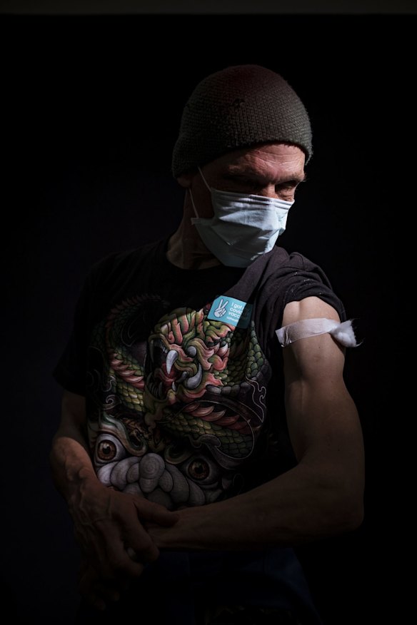 In July 2021, the Cohealth clinic in Victoria Street, Melbourne, started a pop-up Covid-19 vaccination clinic for the homeless and disadvantaged. Simon was one of the first recipients.