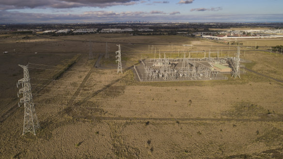 Lumea, a spinoff from the TransGrid company, plans to build a giant new battery at Deer Park, in Melbourne’s west. The project is a turning point because the owners say it won’t need any government support to proceed.