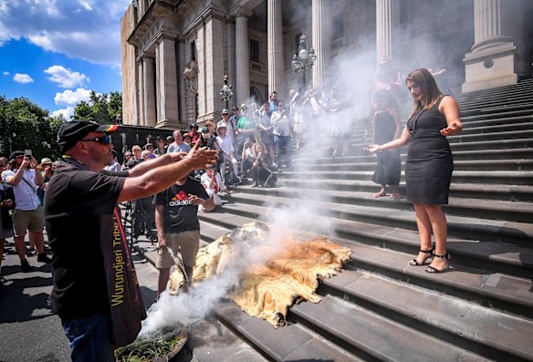 Traditional Smoking Ceremony conducted by Aboriginal Elders & walk into Parliament House of Victoria for the new MP Lidia Thorpe. 29th November 2017.