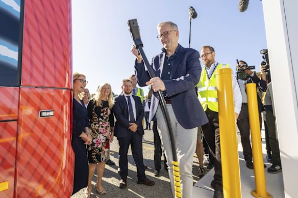 Opposition Leader Anthony Albanese with an electric bus during a visit to the Swan Transit Joondalup Bus Depot, in Joondalup, WA, on Saturday 30 April 2022. 