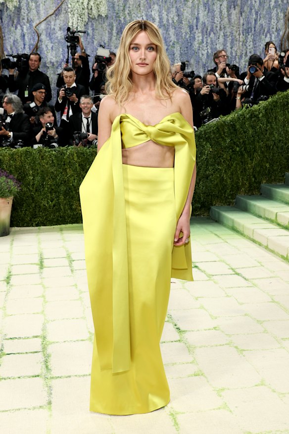 Sarah Pidgeon in Loewe.
