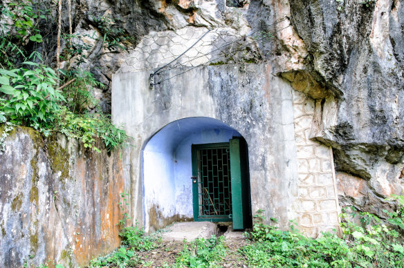 A discreet entrance to the hospital caves.