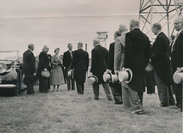 Sir Chester Manifold, V.R.C. chairman, Queen Elizabeth II and Prince Philip, Duke of Edinburgh at Flemington Racecourse. 27-02-1954.