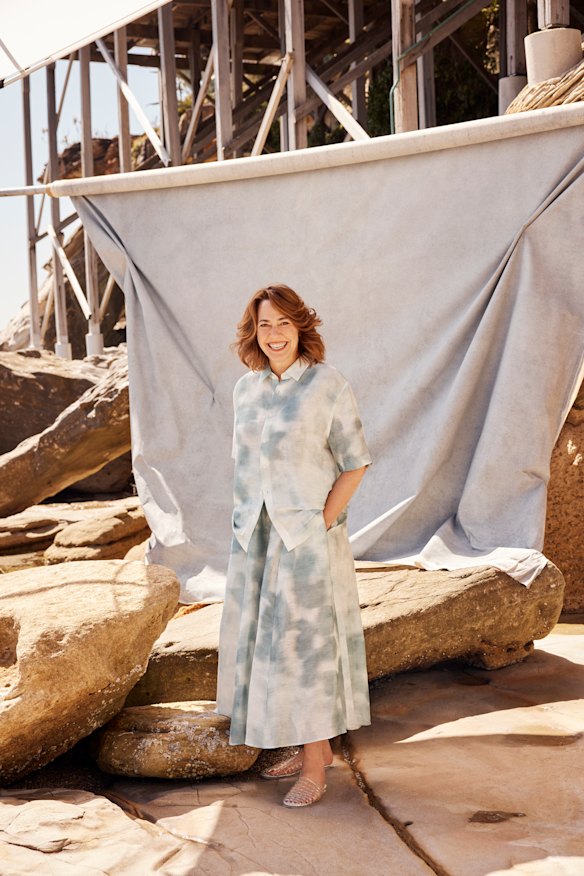 Jac + Jack “Bailey” shirt and skirt. Senso “Jacey” shoes.