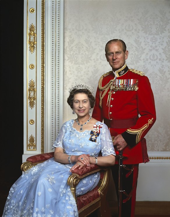 Supplied Trannie. For First Publication on Tuesday, 28th of May, 1985.
H.M. The Queen and H.R.H. The Duke of Edinburgh.
Please acknowledge: Portrait Study by Karsh of Ottawa. CAMERA PRESS LONDON.
X35100-1 (58)
