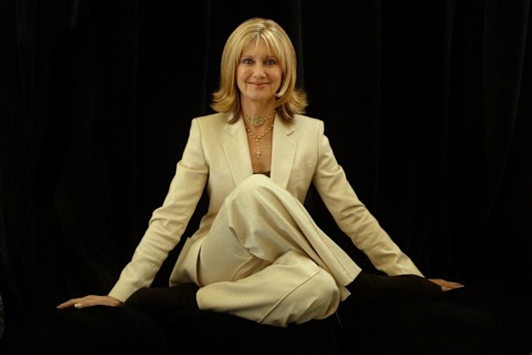 Olivia Newton-John in Melbourne to promote the new cancer institute to be built at Austin Hospital in 2003.
