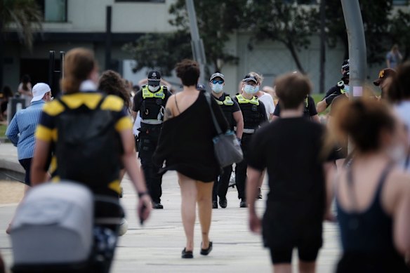 St Kilda Beach promenade