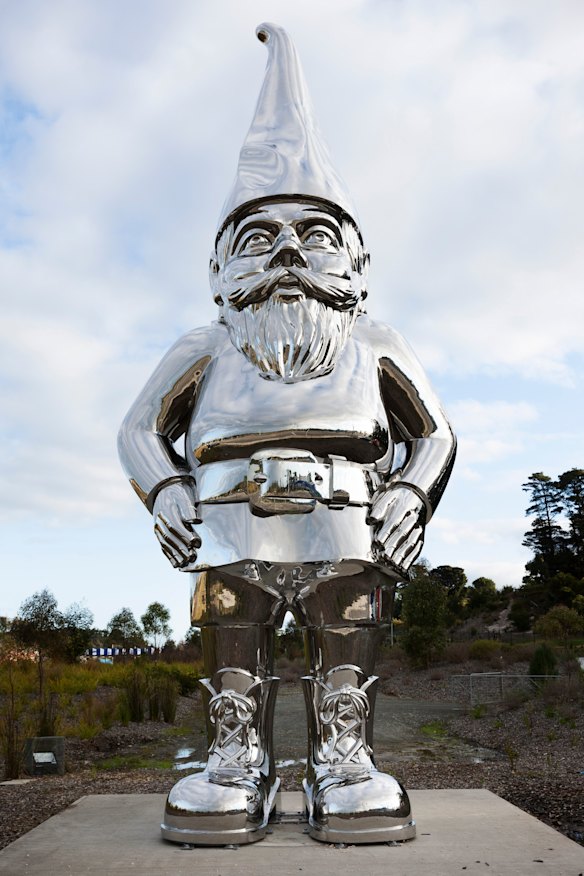 <i>Reflective Lullaby</i> by Gregor Kregar.