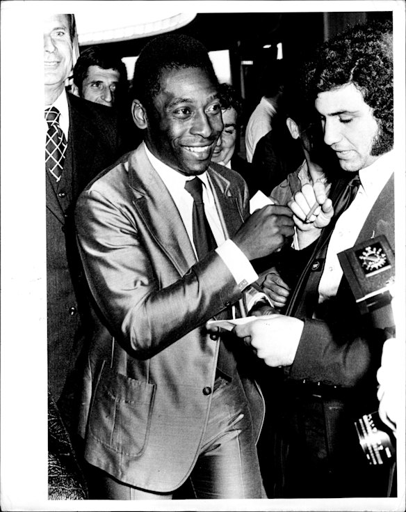 Pele, the Brazilian soccer star who is regarded as the world's number one player, arrives at Mascot. 1972.
