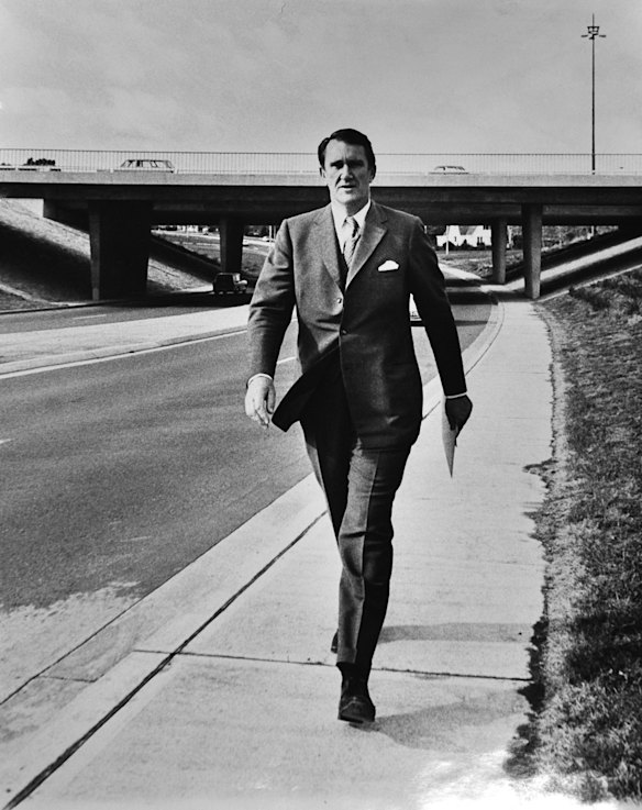 Former Prime Minister Malcolm Fraser when he was the Minister for Education and Science striding to work from his home in Deakin. (14/9/72)