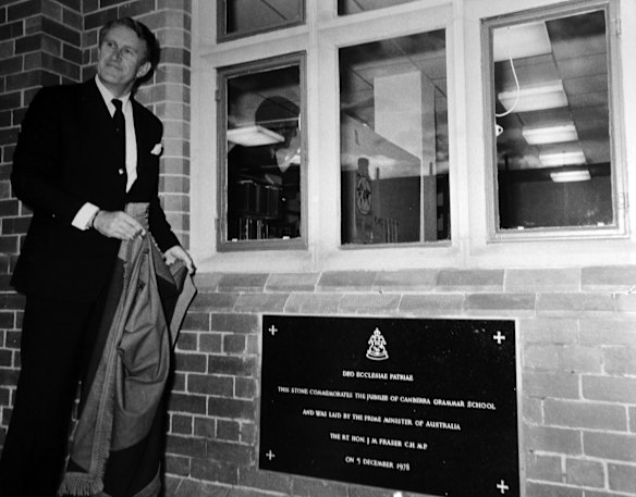 Former Prime Minister Malcolm Fraser opens the Canberra Grammar schoool jubilee celebrations. (5/12/78)