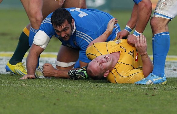 Australia's Brett Sheehan is injured.