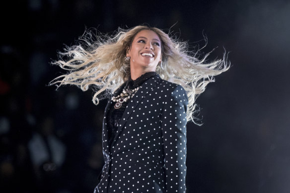 Beyonce is reported to be taking over Vogue's biggest issue of the year.