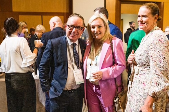 Qantas CEO Alan Joyce with Toll Global Express CEO Christine Holgate. 