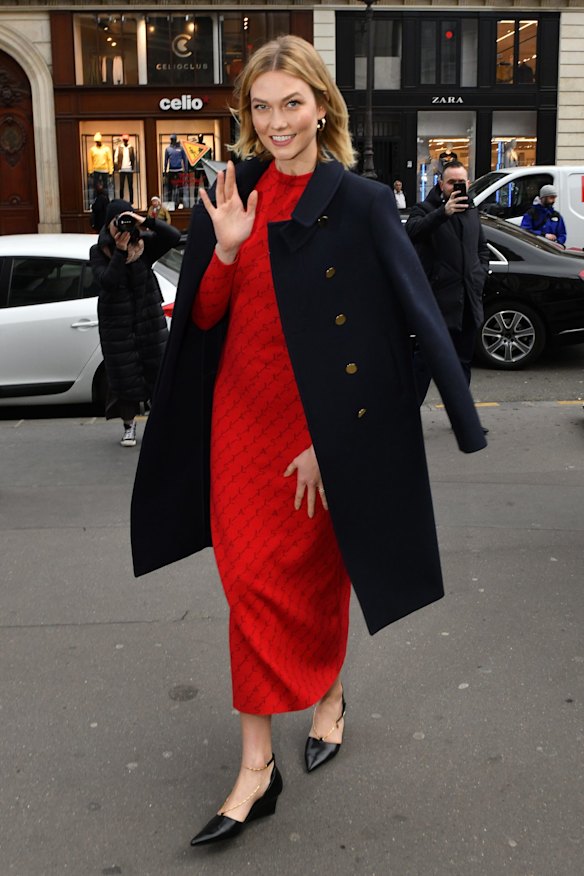 Karlie Kloss attends the Stella McCartney show as part of the Paris Fashion Week Womenswear Fall/Winter 2019/2020.