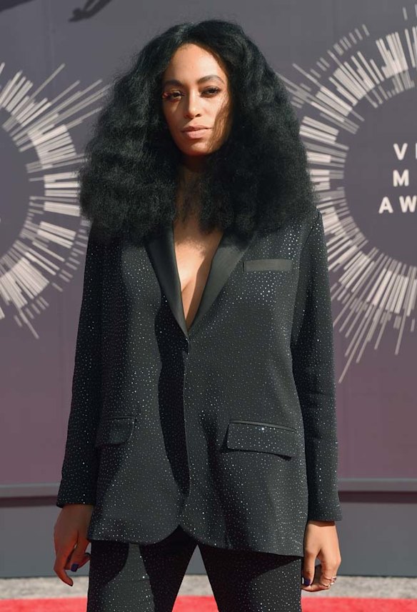 THE MEH: We're all for a well-executed suit moment on the red carpet, but this glitzy H&M number isn't doing Solange any favours. From the boxy jacket to the ill-fitting pants, the whole look falls far below the style standards we've come to expect from her, and those bizarre red eyelashes are doing little to rectify the situation. File this one under 'disappointing'.