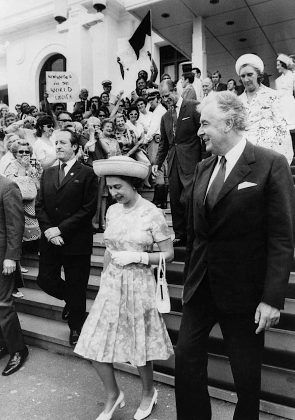 Mr. Gough Whitlam Australian Prime Minister escorts the Queen from parliament house after the parliamentary luncheon. Queen Elizabeth visit to Australia 1973. Date filed: 7 Nov 1973. Neg no: D 20841