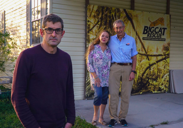 Louis Theroux with Carole and Howard Baskin at Big Cat Rescue in Florida.