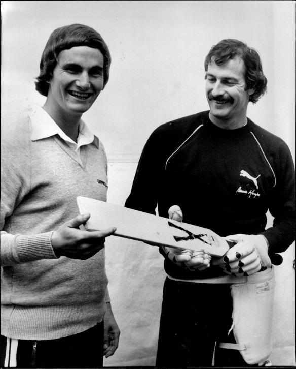 Andrew Hilditch and Dennis Lillee with the aluminium bat.