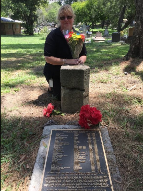 The South Brisbane Cemetery plaque that shows the names of the 41 men and one woman hanged at Boggo Road Prison before 1922.