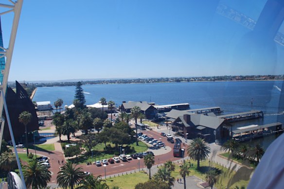 First ride on the Wheel of Perth