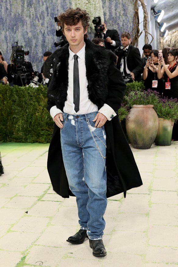 Troye Sivan in Prada.