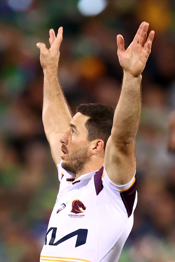 Ben Hunt reacts as his field goal soars through the posts.
