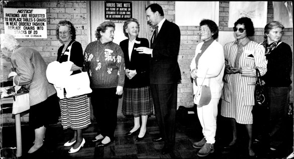Keating queues for afternoon tea with the ladies from the Bankstown electorate on August 6, 1993. 