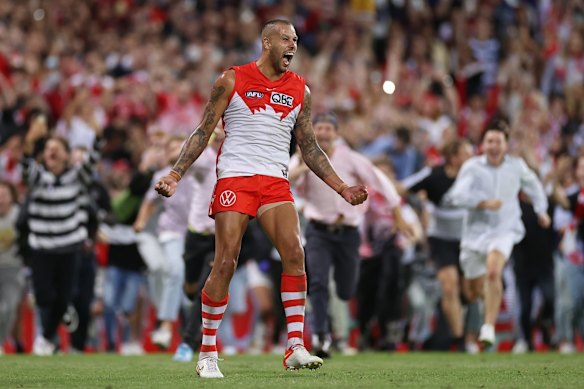 Lance Franklin of the Swans celebrates after kicking his 1000th AFL goal.
