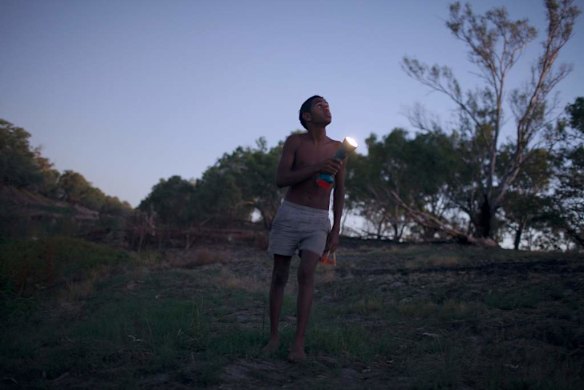 Fishing on the Darling River.