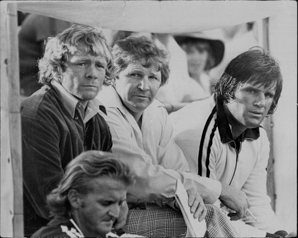 Bob Fulton and Manly coach Frank Stanton look anything but happy in March 1976. 