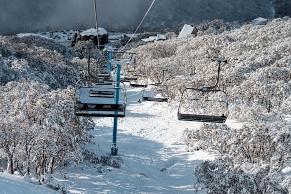 Heavy snow fall at Falls Creek the week before opening weekend.