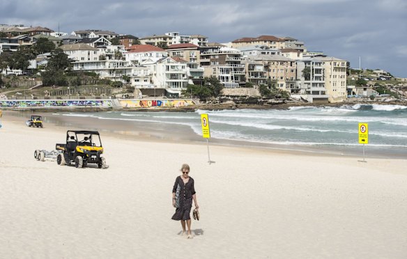 Bondi Beach is closed. March 21, 2020.