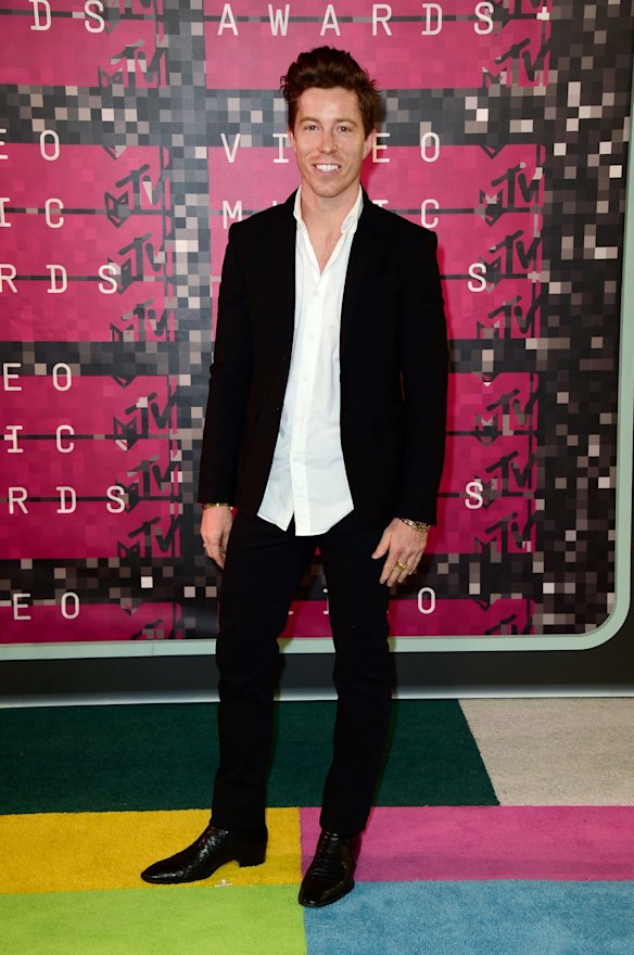 LOS ANGELES, CA - AUGUST 30: Professional snowboarder Shaun White attends the 2015 MTV Video Music Awards at Microsoft Theater on August 30, 2015 in Los Angeles, California.  (Photo by Frazer Harrison/Getty Images)