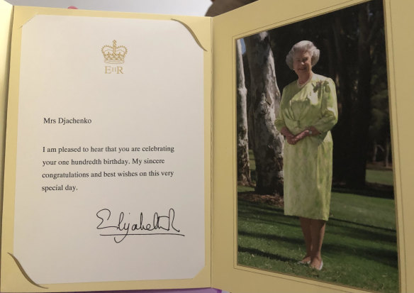 The letter from Queen Elizabeth II to Klara Djachenko.