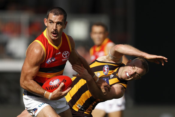 Taylor “Tex” Walker will play on for a 17th season with the Adelaide Crows in 2024.
