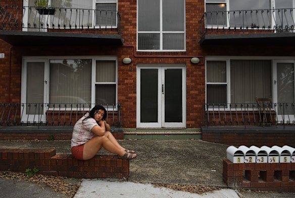 University student Liz Wibowo has appealed to the federal government for welfare support on behalf of migrant workers on temporary visas.