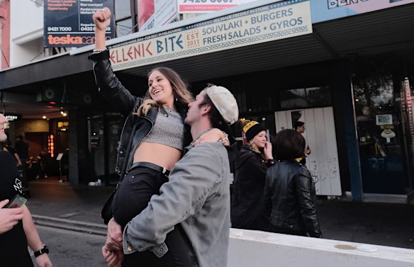 Richmond supporters celebrating their teams win over Adelaide during the AFL Grand Finals in Swan st Richmond.  Photo Luis Enrique Ascui