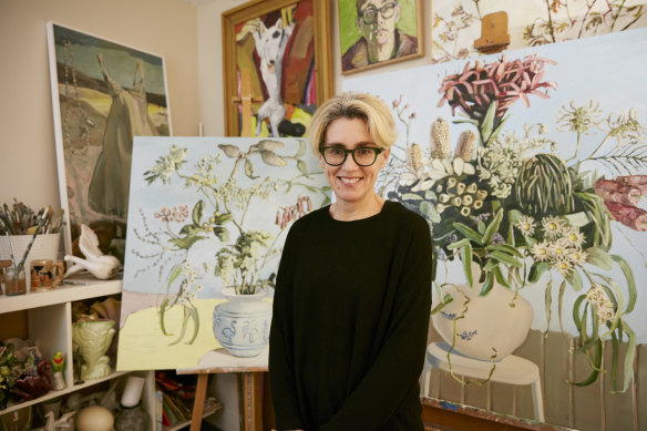 Artist Jane Guthleben, painted Dutch Still Life with Black Cockatoos, which is on the cover of Spectrum's 2020 spring issue. She has just been announced as a finalist in this year's Archibald prize for a painting of Annabel Crabb called Annabel, the baker.