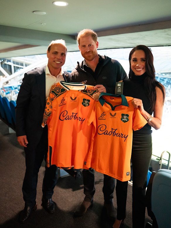 Rugby Australia CEO Phil Waugh with Harry and Meghan.