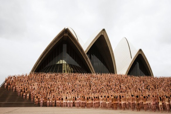 Artist Spencer Tunick assembled 5200 people in 2010 to photograph them nude.