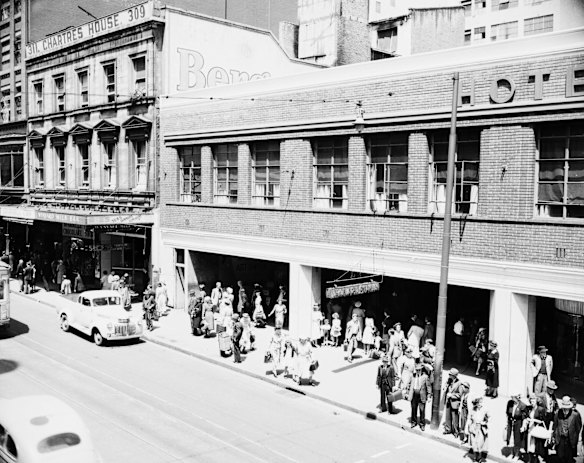 Entrance to Wynyard Station from George Street in Sydney, as seen on January 14, 1949.