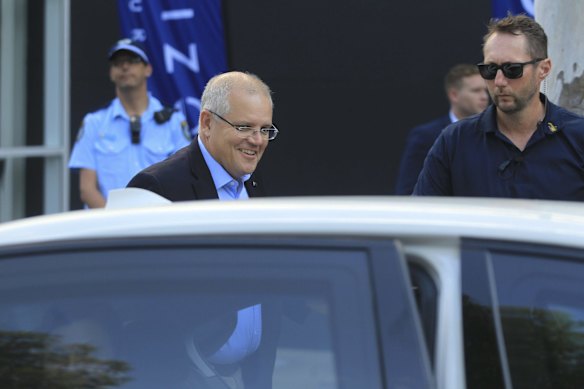 Newly elected Prime Minister Scott Morrison arrives at the Horizon Church in Sutherland with wife Jenny for the morning service.