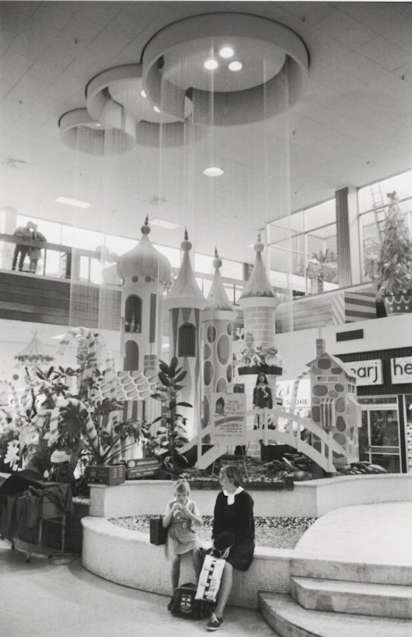The famous "raindrop fountain" at Roselands shopping centre.