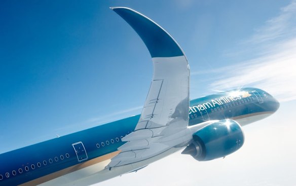 Vietnam Airlines receives its first Airbus A350 XWB jet