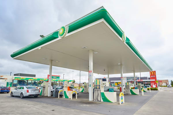 Petrol Stations Sell On Yields Below 6 Per Cent