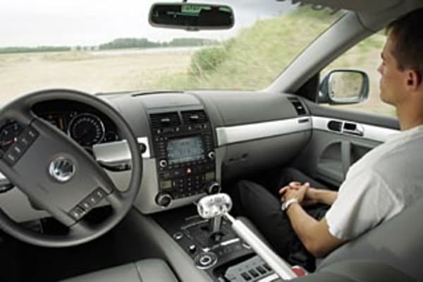 Mercedes Benz Plans Autopilot Car For This Year